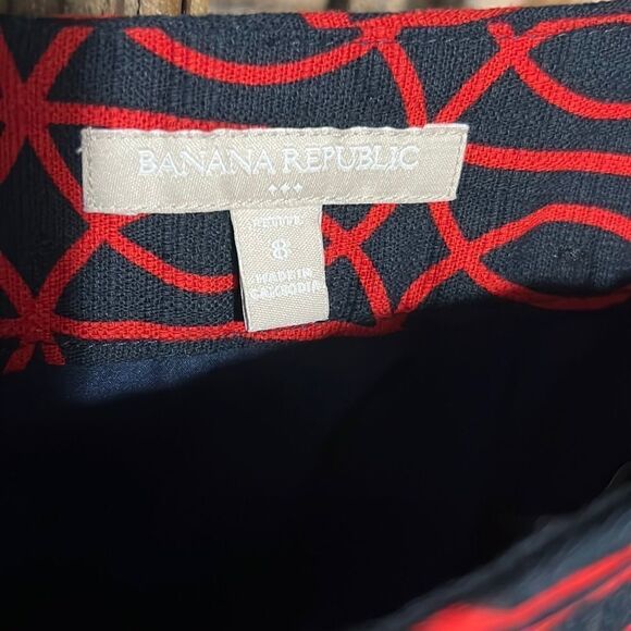 Banana Republic factory skirt geometric red navy circles lined 8 FIRM on PRICE - Picture 2 of 5